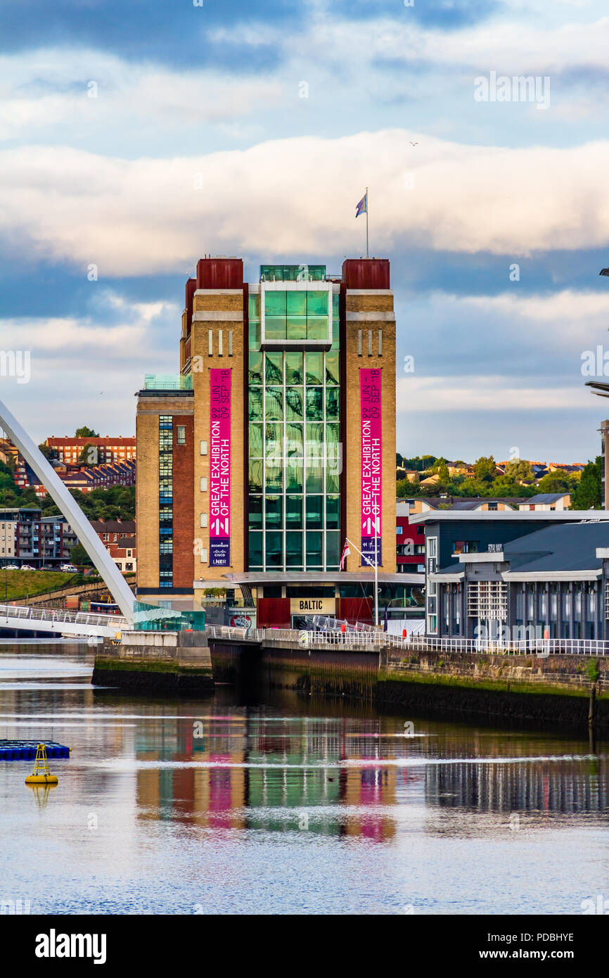 Le Baltic Centre for Contemporary Art dans un ancien moulin à farine de la rivière Tyne, Gateshead, Royaume-Uni Banque D'Images