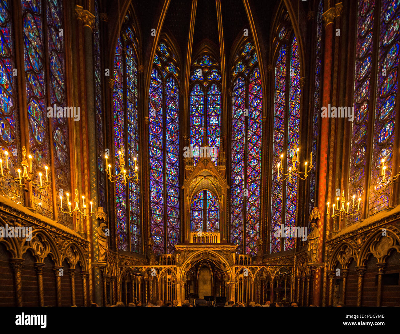 Saint Chapelle de nuit organise des concerts de musique classique à Paris, France Banque D'Images