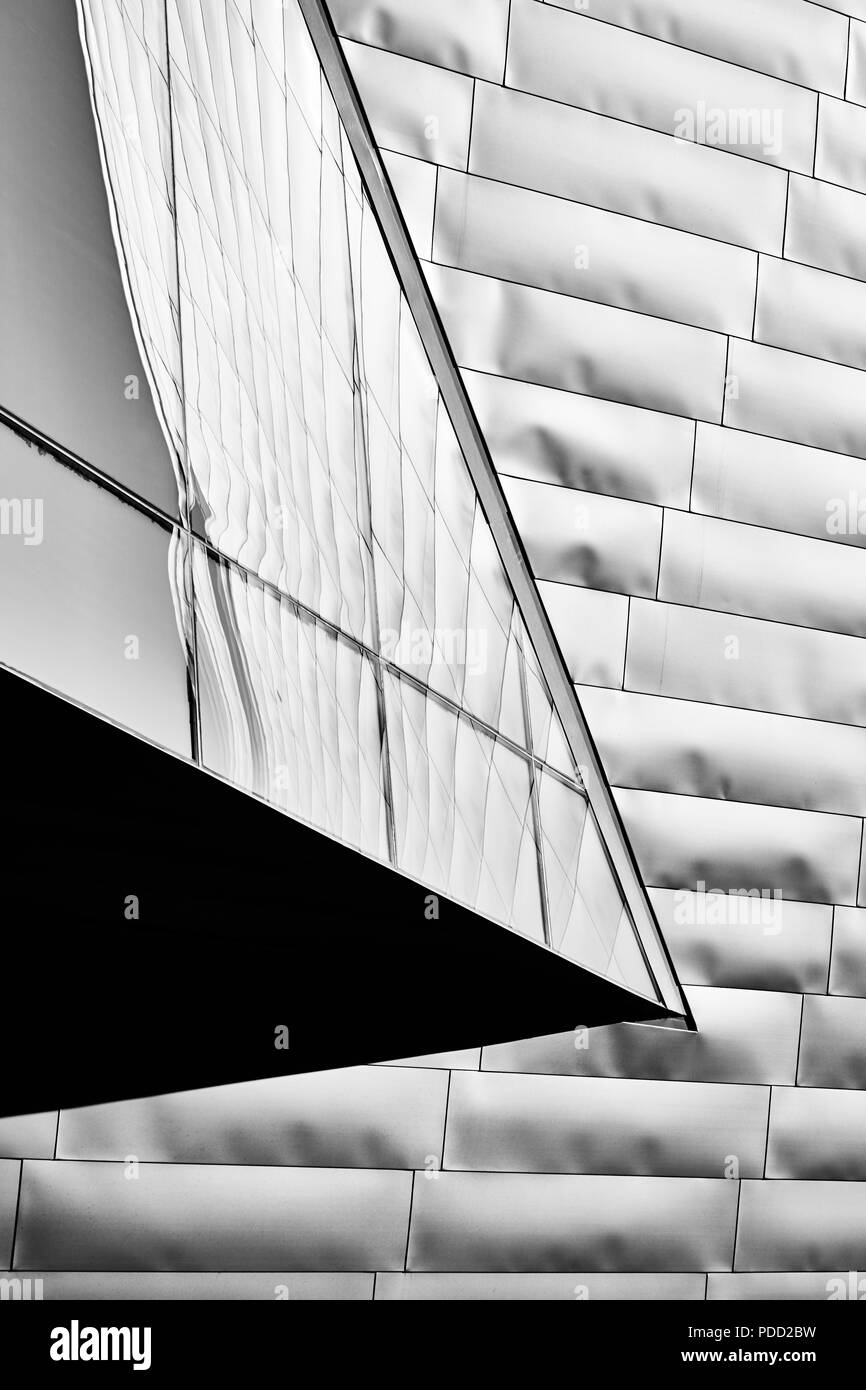 L'architecture moderne noir et blanc fond urbain. Banque D'Images
