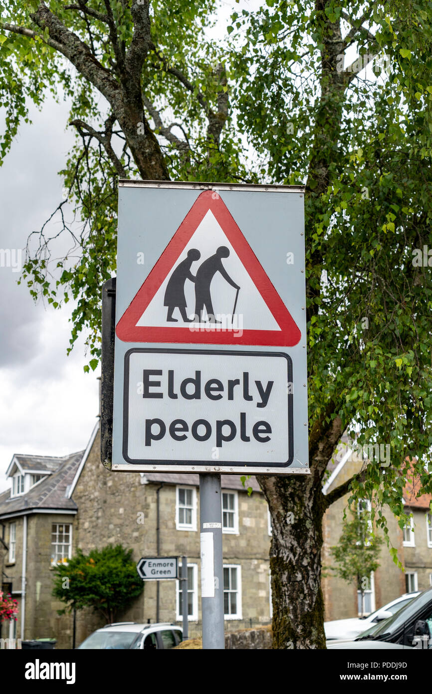 Les personnes âgées warning sign Banque D'Images