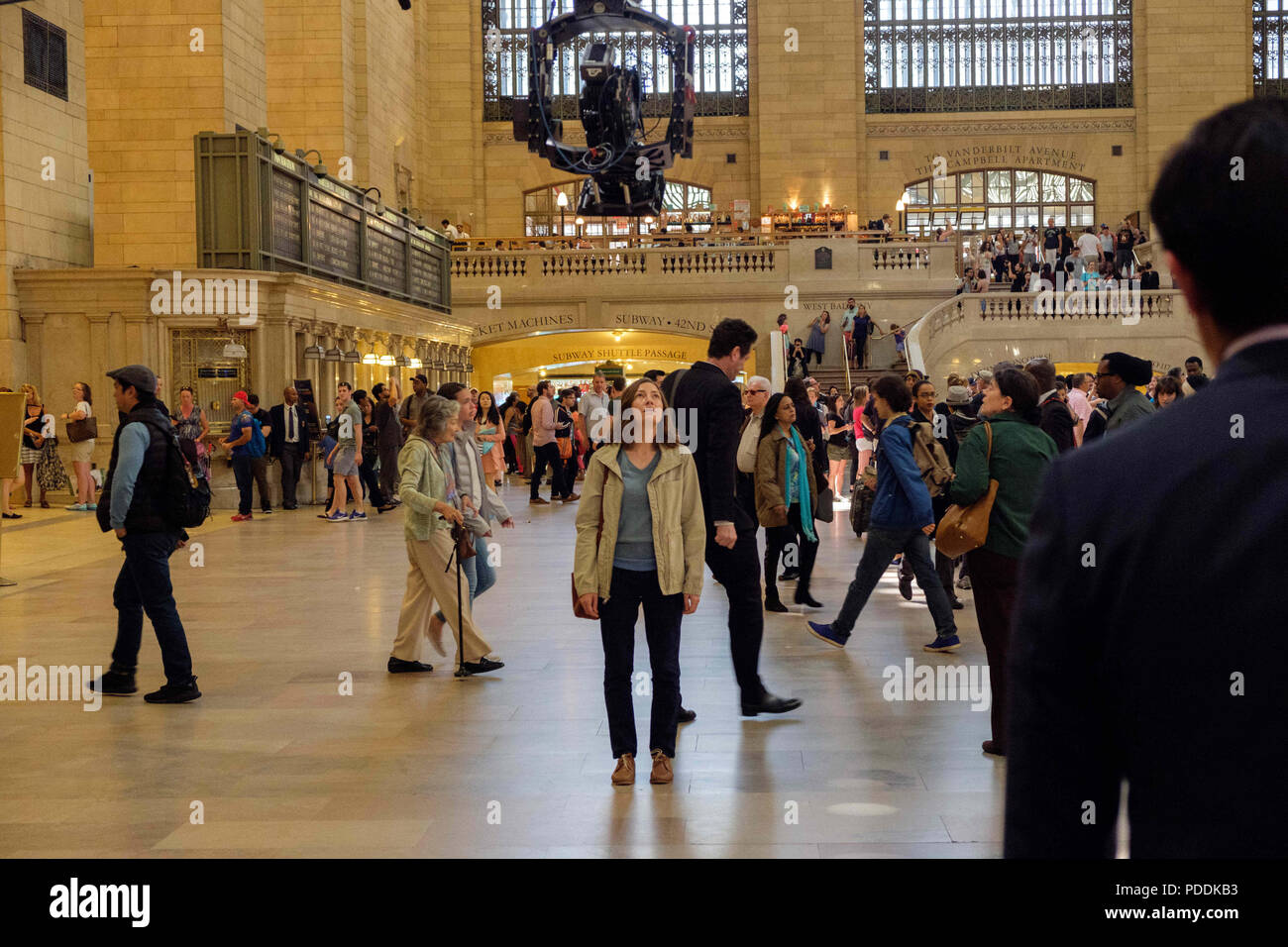 DATE DE SORTIE : Juillet 27, 2018 Title : Puzzle STUDIO : Sony Pictures Classics Directeur : Marc Turtletaub PLOT : Agnes, pris pour acquis qu'une mère de banlieue, découvre une passion pour la résolution des puzzles qui puise son inattendue dans un nouveau monde - où sa vie se déroule de façon qu'elle n'aurait jamais pu imaginer. Avec : KELLY MACDONALD comme Agnès. (Crédit Image : © Sony Pictures Classics/photos) Banque D'Images