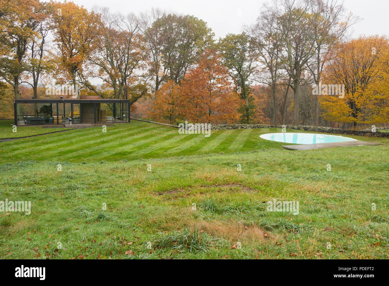 La maison de verre par Philip Johnson à New Canaan Photo Stock - Alamy