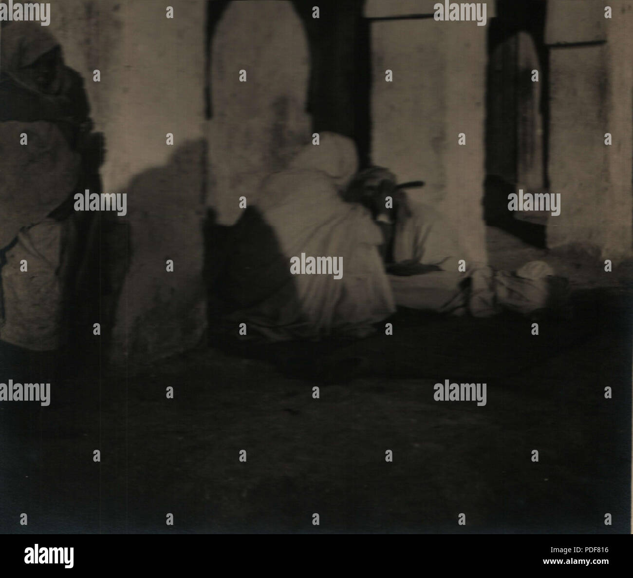 61 BASA-3K-7-350-31-Coiffure à Touggourt, Algérie Banque D'Images