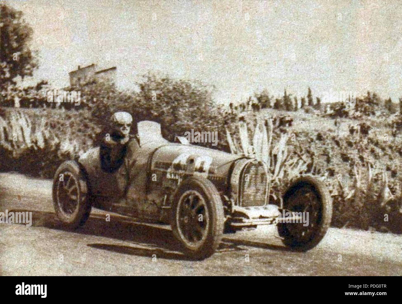 144 Grand Prix de l'Algérie de mai 1930, vainqueur Philippe Étancelin sur Bugatti T35 Banque D'Images