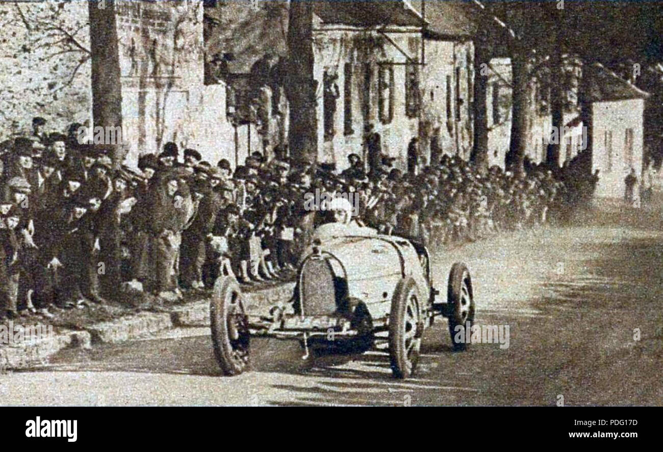 153 Hervé Chandon de Briailles vainqueur de la côte de Château-Thierry en avril 1926 sur Bugatti T35 Banque D'Images