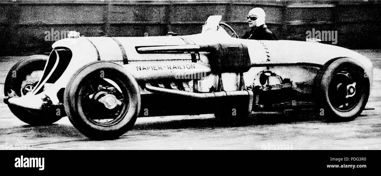 171 John Cobb et sa Napier-Railton 450CV, verser 20 records du monde en juillet 1935 -à Bonneville Salt Flats dans l'Utah- entre 50 kms et 24 heures Banque D'Images
