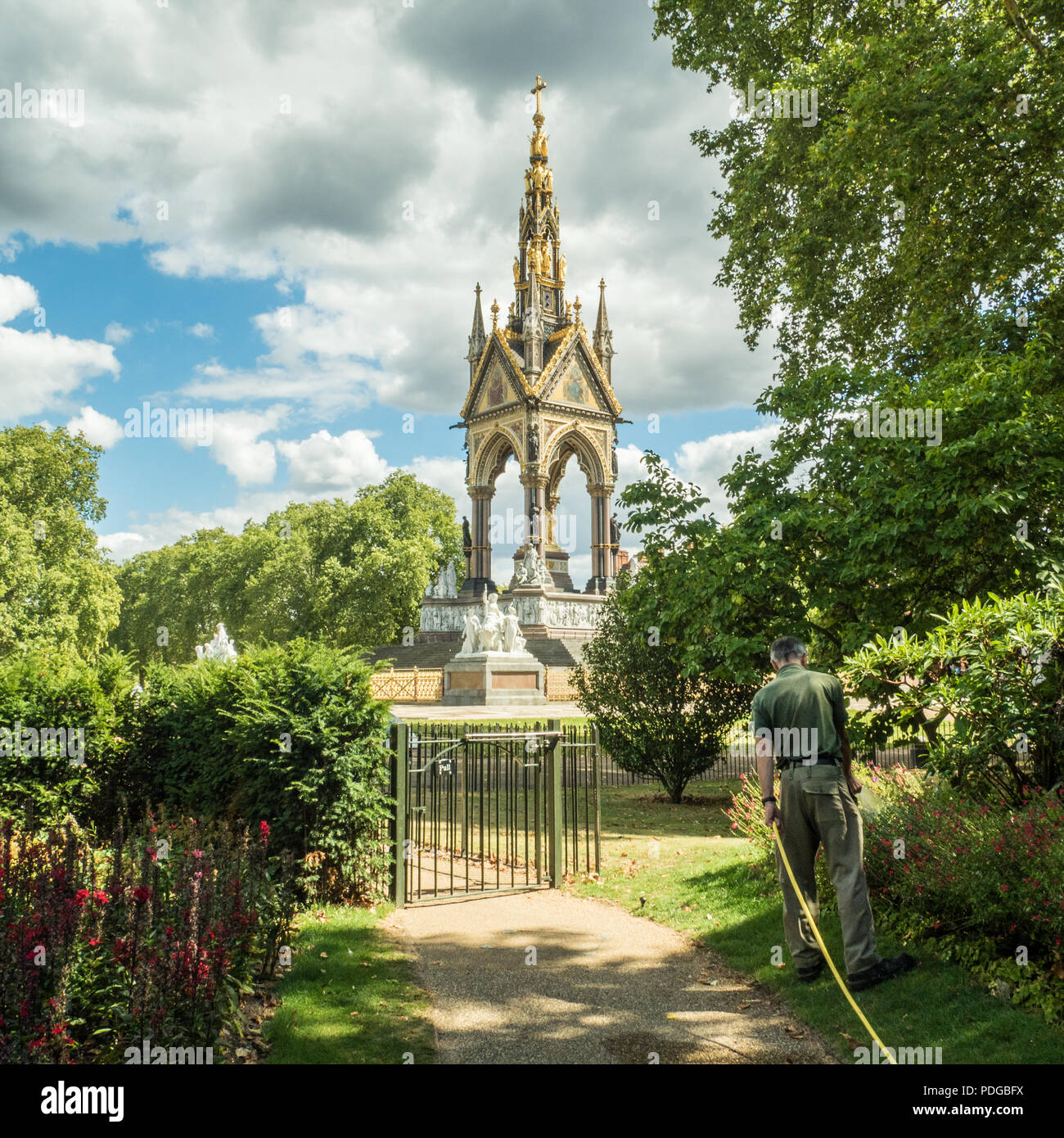 L'Albert Memorial dans Kensington Gardens, South Kensington, Londres, Angleterre Banque D'Images