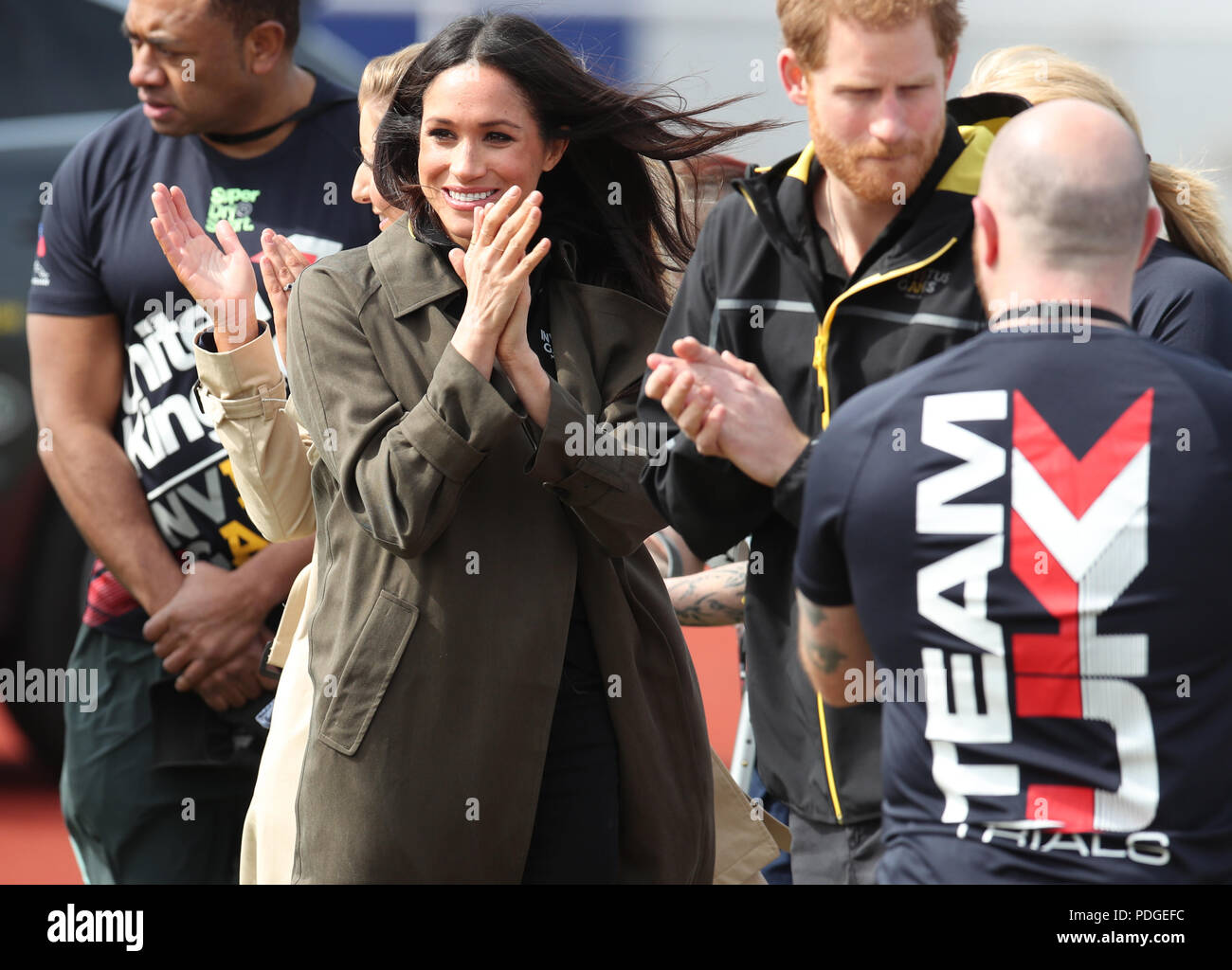 Le prince Harry et Mme Meghan Markle comme ils vont à l'équipe britannique Invictus Games procès tenus à l'Université de Bath dans le Somerset Village d'entraînement sportif. Banque D'Images