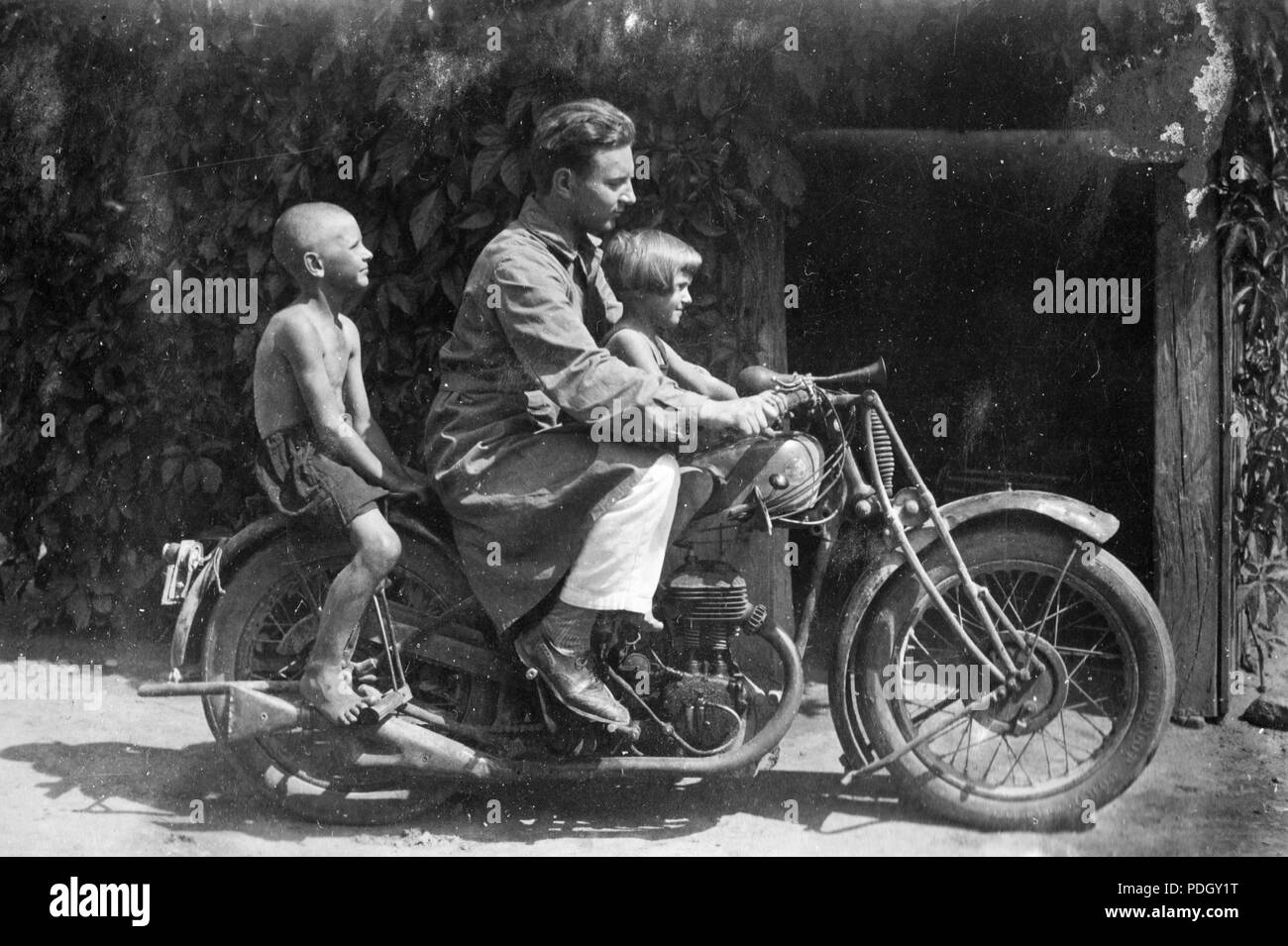 Fortepan Moto 230 77035 Banque D'Images