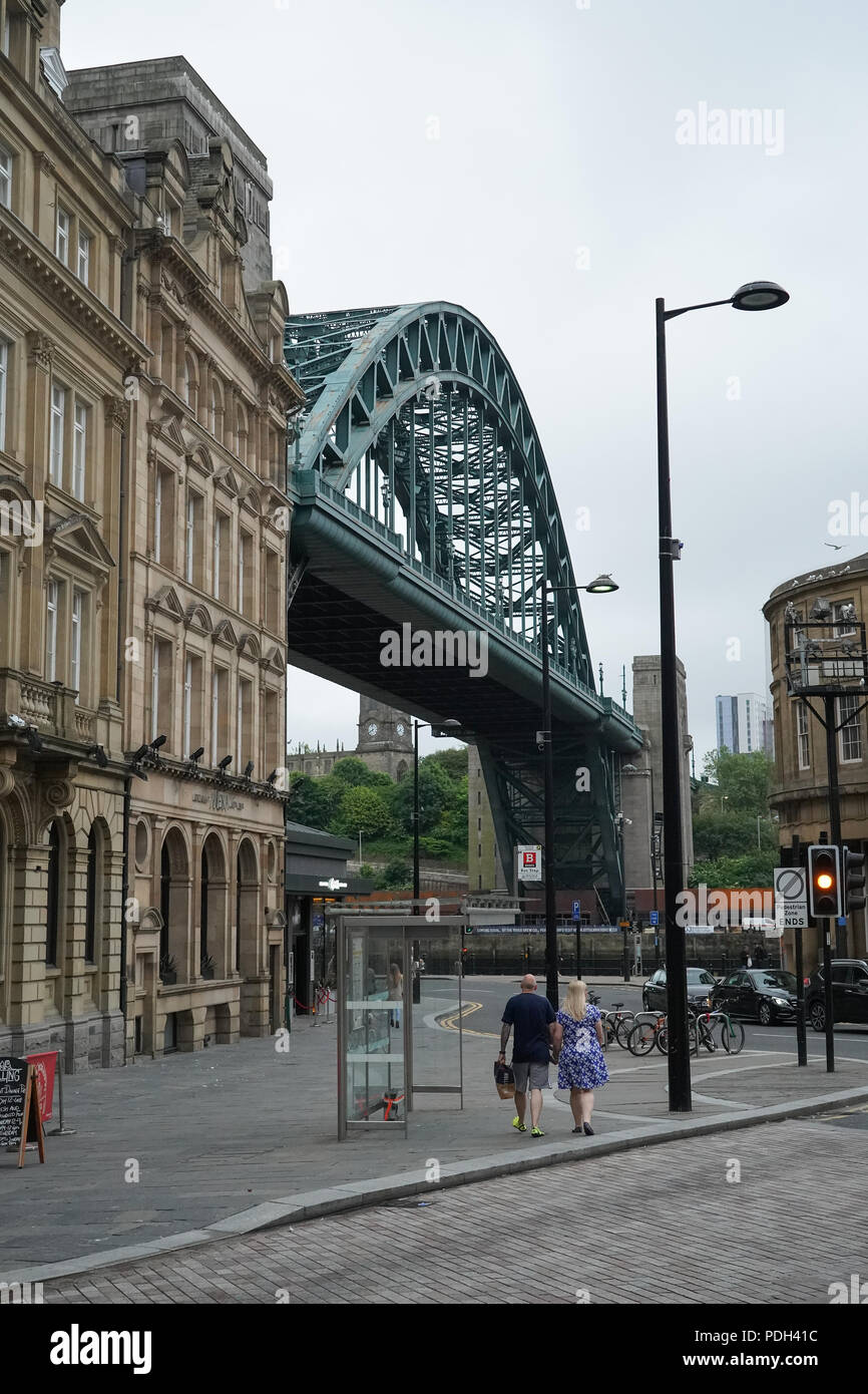 Une vue sur le Tyne Bridge sur la rivière Tyne dans la ville de Newcastle, Royaume-Uni. Date de la photo : le lundi 11 juin 2018. Photo : Roger Garfield Banque D'Images