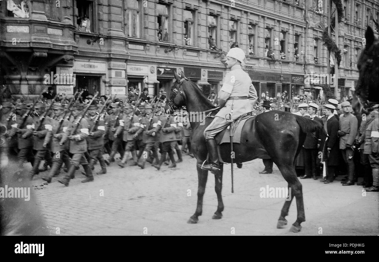 357 La revue de la victoire de l'Armée Blanche 1918 Banque D'Images