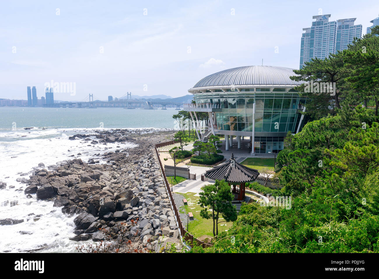 Busan, Corée du Sud - Jul 7, 2018 : Nurimaru, maison de l'APEC sur l'île de Dongbaekseom localiser Haeundae de Busan, en Corée du Sud. Banque D'Images