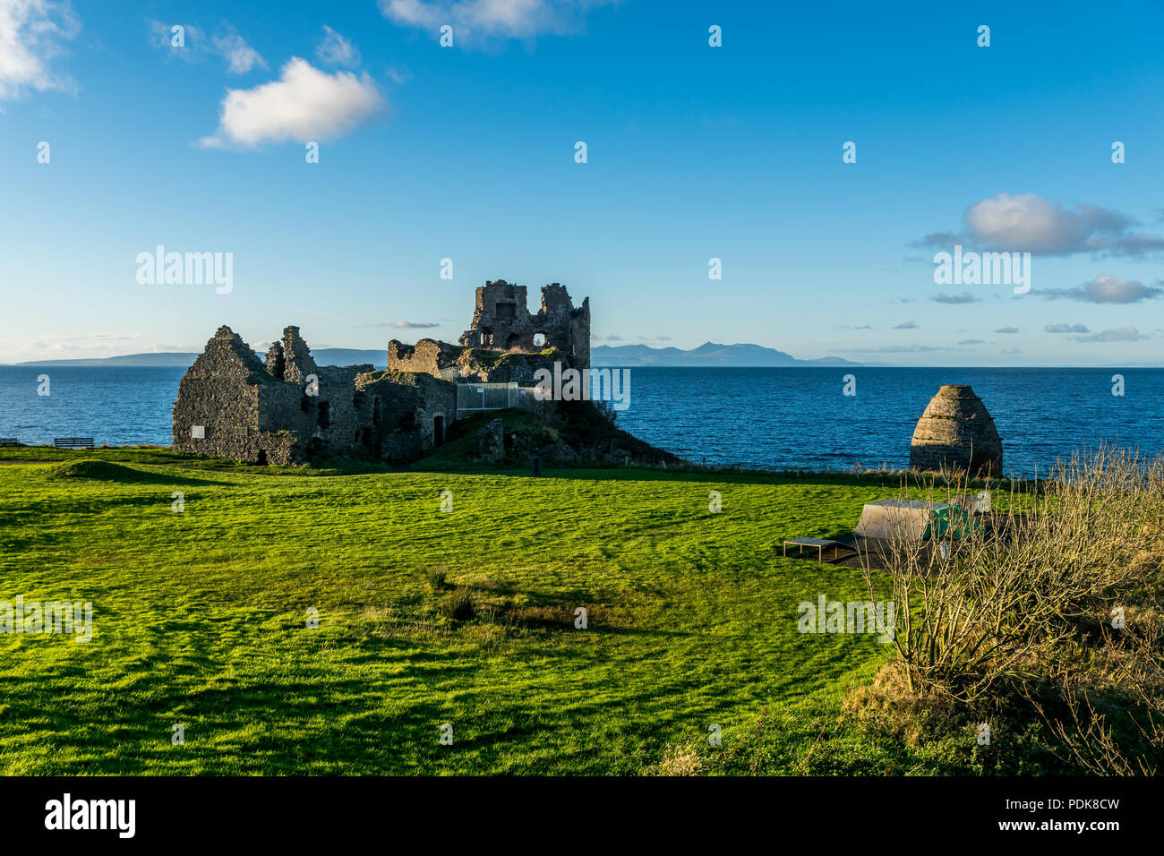 Château de Dunure, Aberdeenshire, Scotland, UK, 5 novembre 2017. Dunure château sur la côte de l'Ayrshire. Banque D'Images