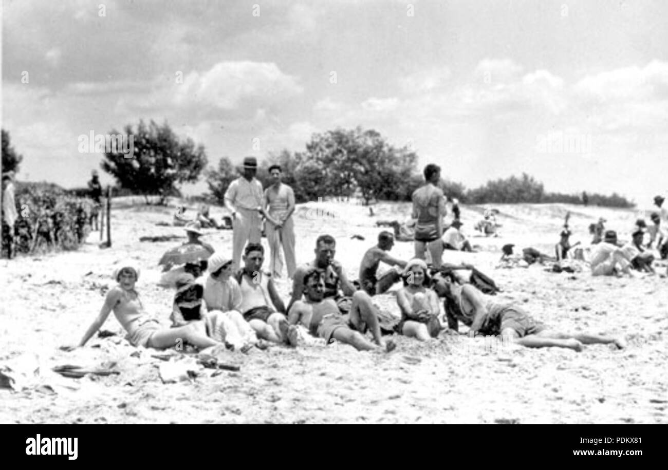 100 Archives de l'État du Queensland 1127 sur la plage de la côte nord de Maroochydore Queensland Ligne Décembre 1930 Banque D'Images