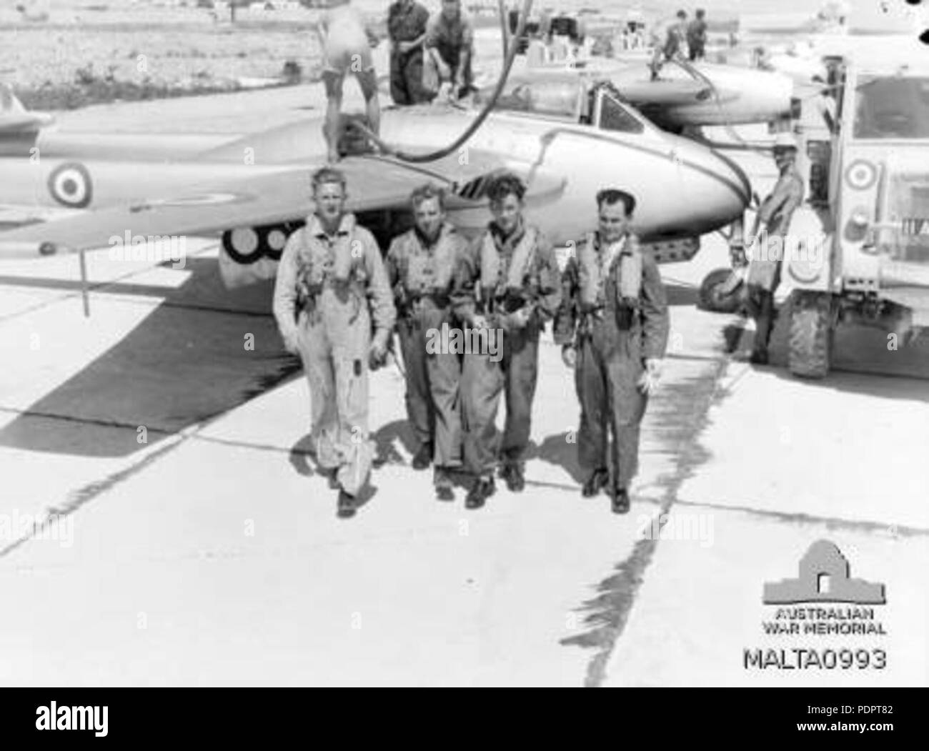 775 Squadron RAAF Vampire et les pilotes en 1954 Banque D'Images