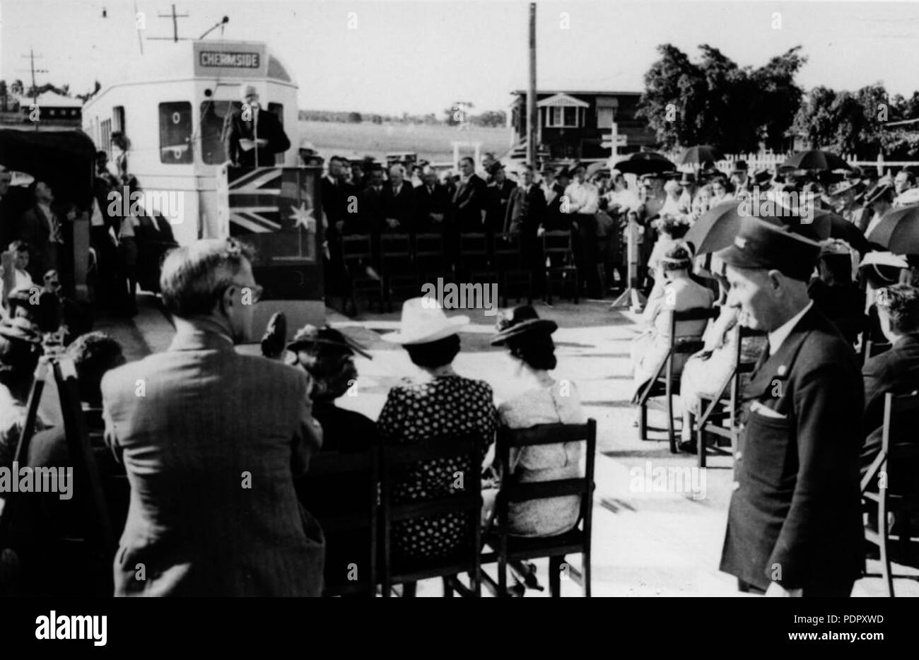 27 BrisbaneChermsideTramlineOpening1947 Banque D'Images