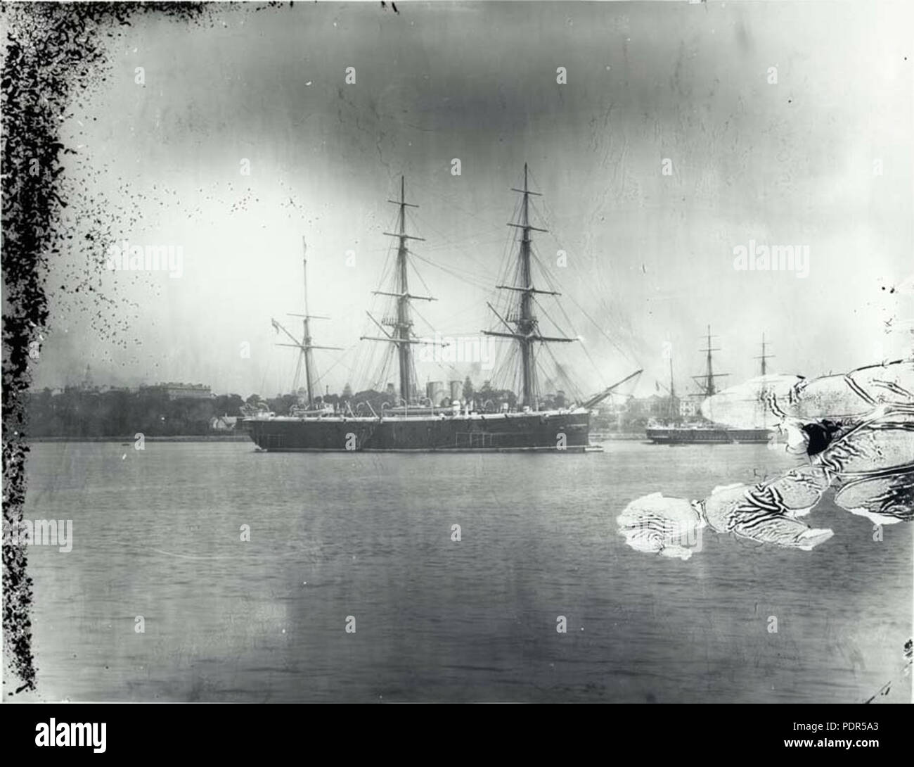 88 HMS Nelson amarré au large de Sydney Cove Farm Banque D'Images