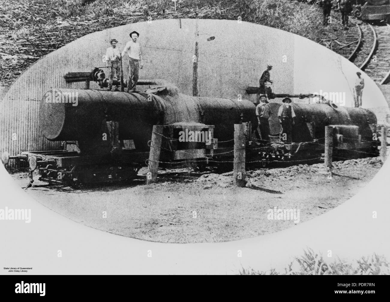 80 Jus de chargement des pétroliers à Doolbi moulin à sucre près de Childers, 1899 Banque D'Images