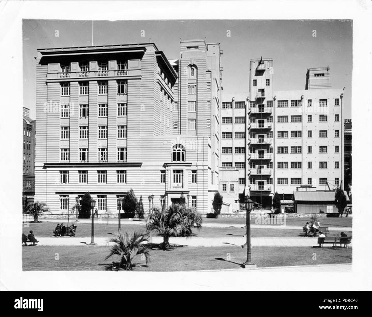 111 Archives de l'État du Queensland 3537 immeubles gouvernementaux St Adélaïde Brisbane Anzac Park en premier plan c 1935 Banque D'Images