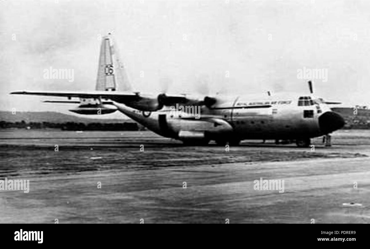 123 RAAF C-130A Hercules (AWM 128872) Banque D'Images