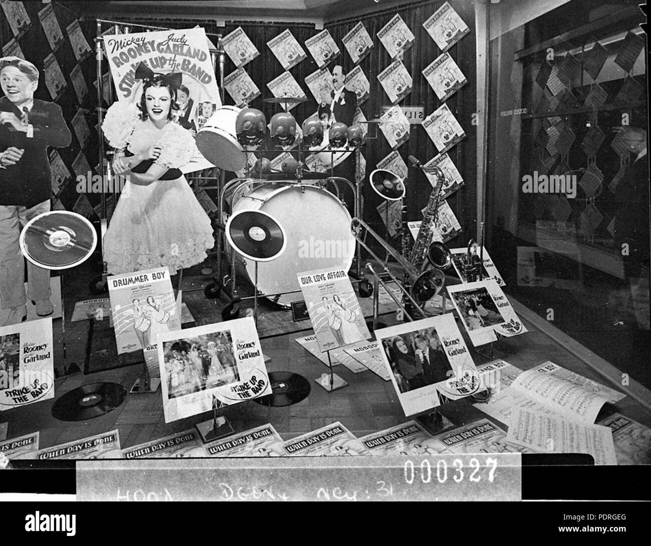 134 12824 SLNSW pour afficher la fenêtre de strike up the Band prises pour MGM Banque D'Images