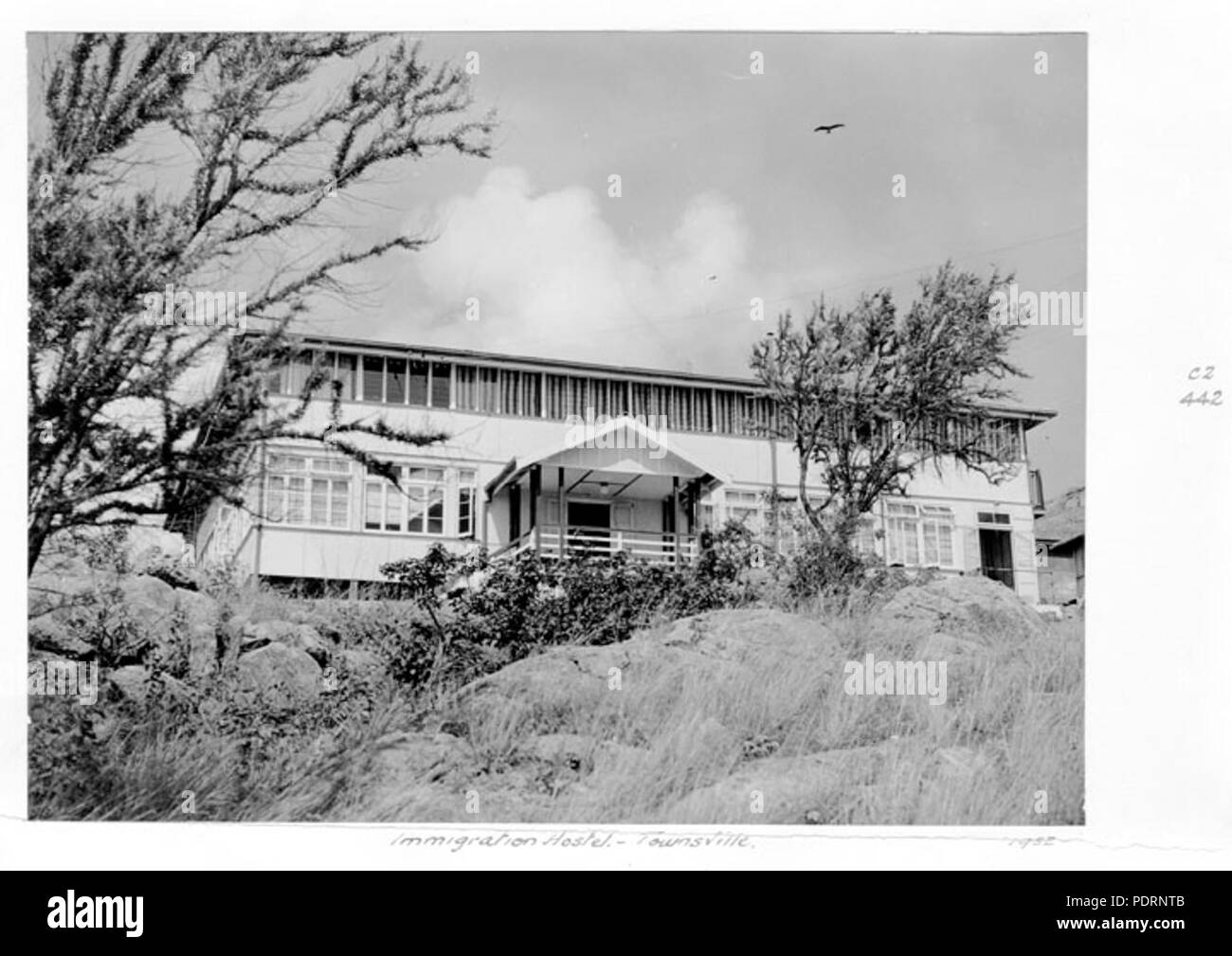 118 4991 Archives de l'État du Queensland Townsville 1952 Auberge l'Immigration Banque D'Images