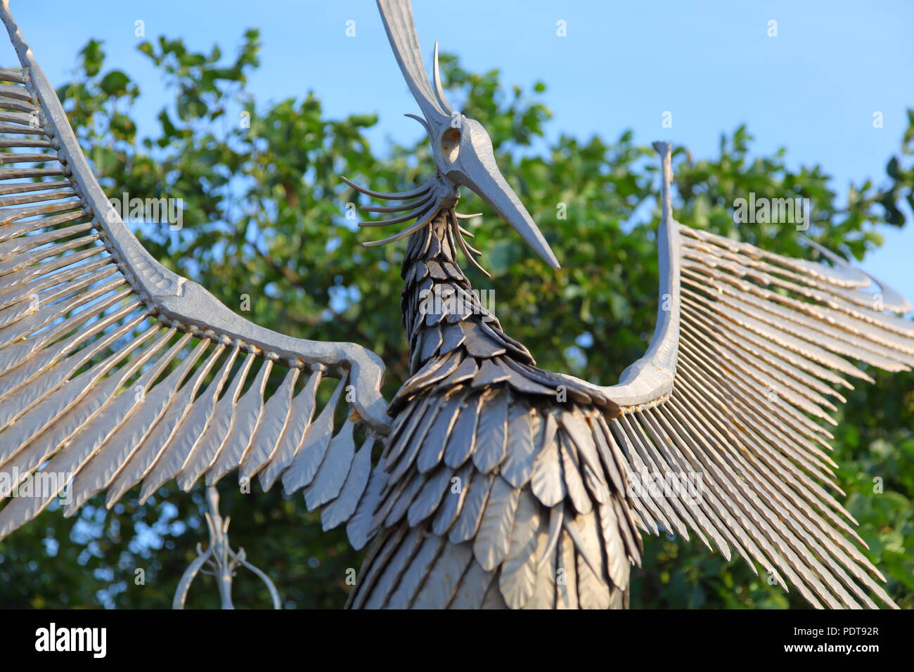 Sculpture phoenix Banque de photographies et d'images à haute résolution -  Alamy