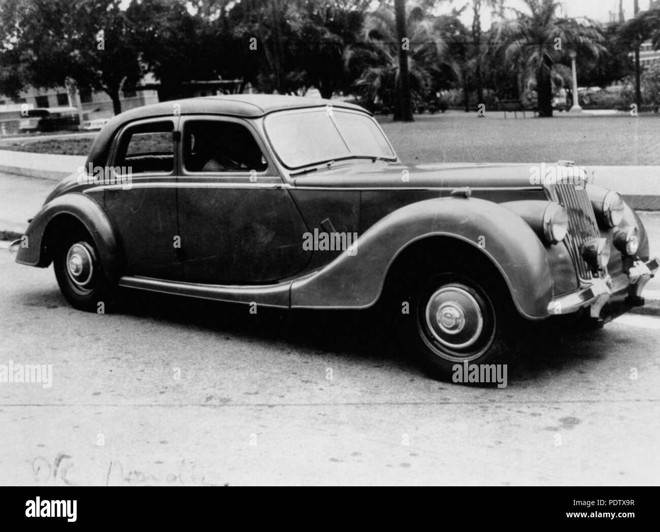 212 1121984 1950 StateLibQld Riley 2 1-2 litre quatre portes Banque D'Images