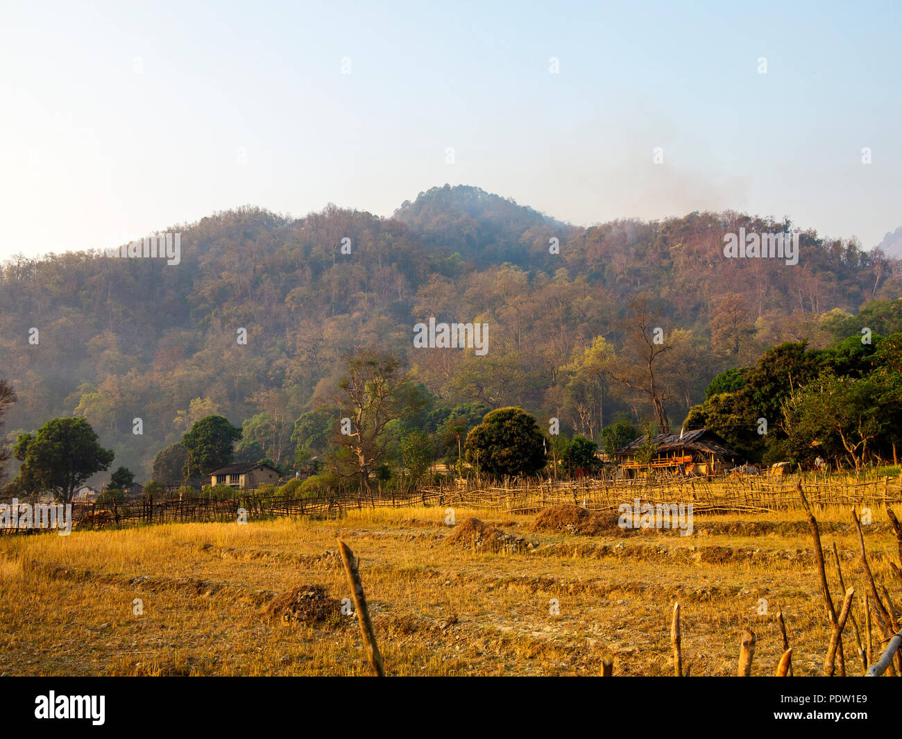 Chuka Village sur la vallée de l'Ladhya, rendu célèbre par Jim Corbett dans le livre Maneaters de Kumaon, Uttarakhand, Inde Banque D'Images