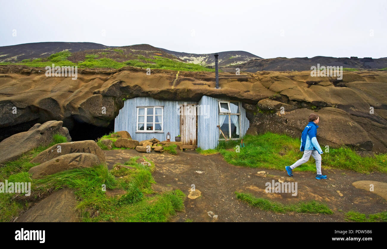 Les grottes de Laugarvatn, également connu sous le nom de l'accueil de la grotte 'peuple', sculpté à la main dans les années 1700, ont été utilisés pour tout, des maisons pour gc et al. Banque D'Images