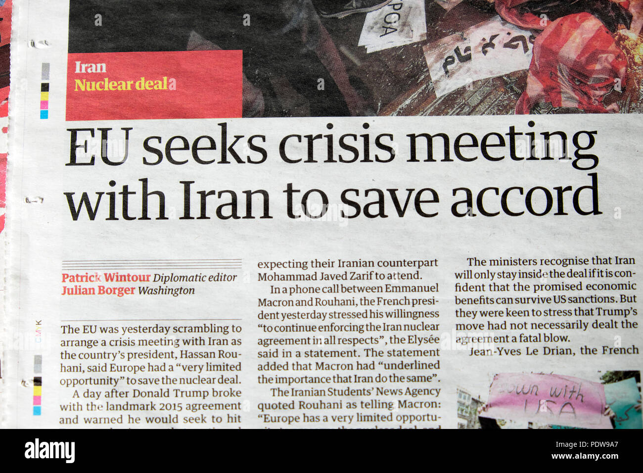 L'UE veut "réunion de crise avec l'Iran pour sauver l'accord' gros titre de journal papier dans le Guardian de Londres UK Banque D'Images