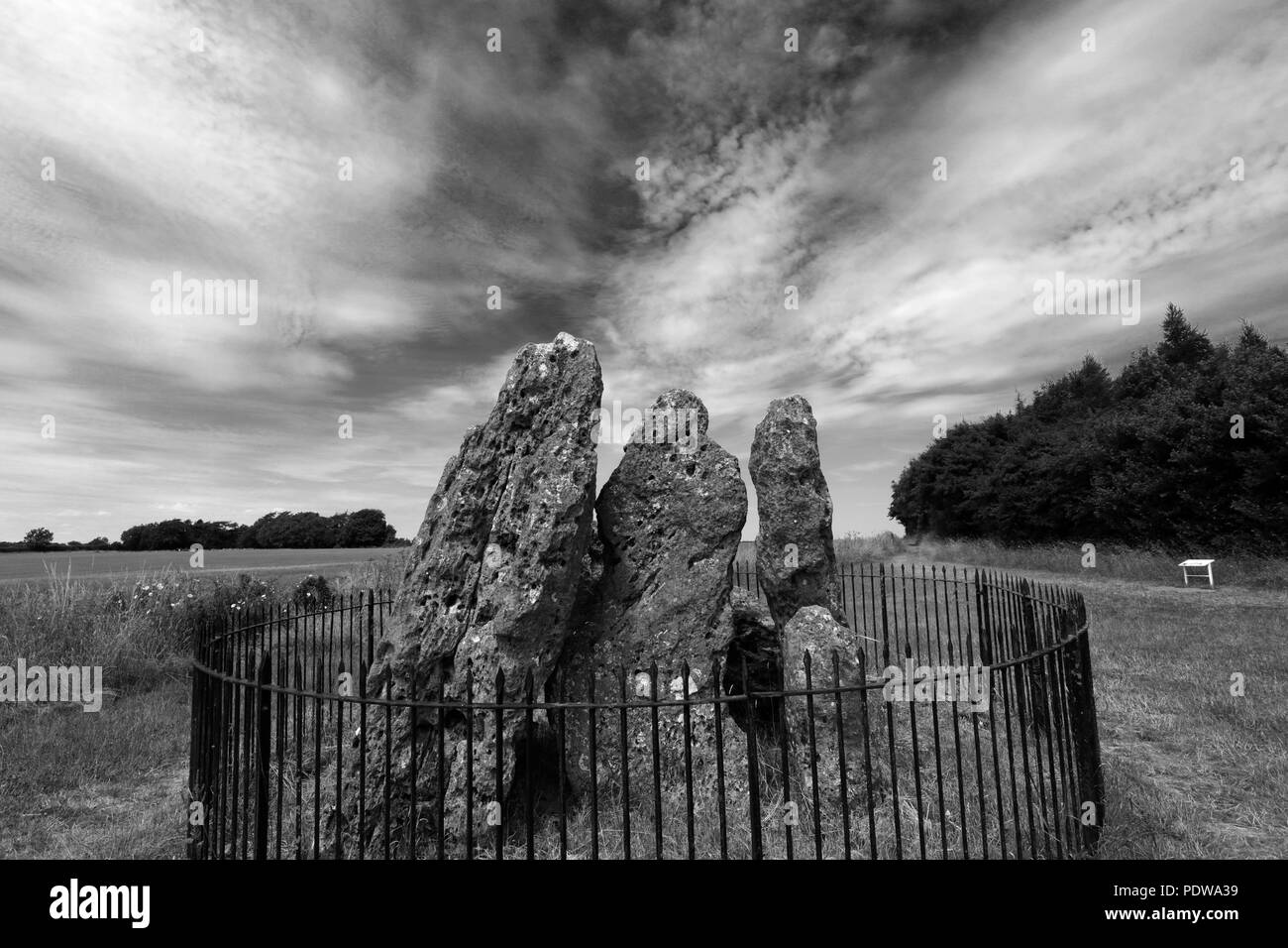 Le Whispering Knights, cercle de pierres de Rollright Stones, près de Chipping Norton, Oxfordshire, Angleterre. Banque D'Images