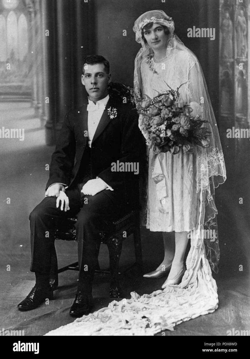 274 StateLibQld 1 83007 Mariage de Millie et Arnold Pengelly à Prairie, Queensland, ca. 1928 Banque D'Images