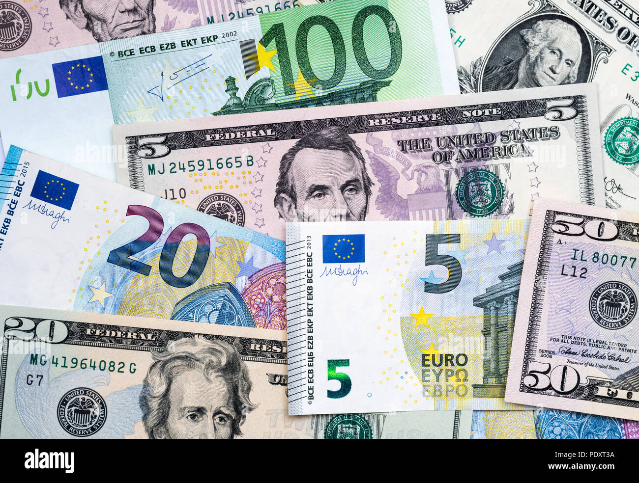 Euro dollar exchange rate Banque de photographies et d'images à haute  résolution - Alamy