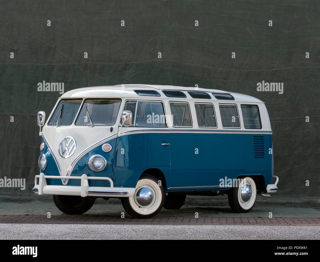 1965 VW T1 21 Samba bus micro fenêtre Banque D'Images