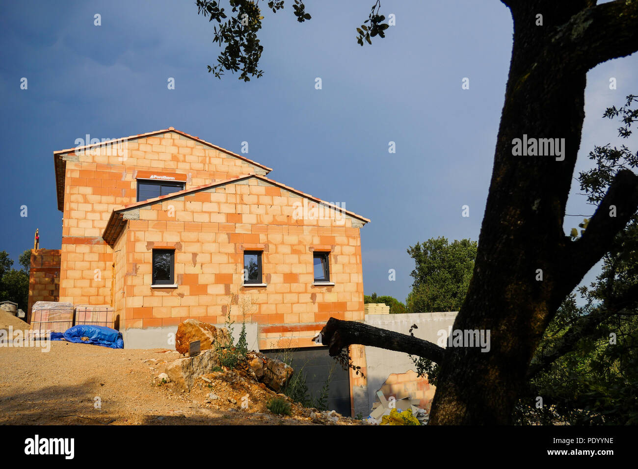 Construction maison individuelle site, Var, France Banque D'Images