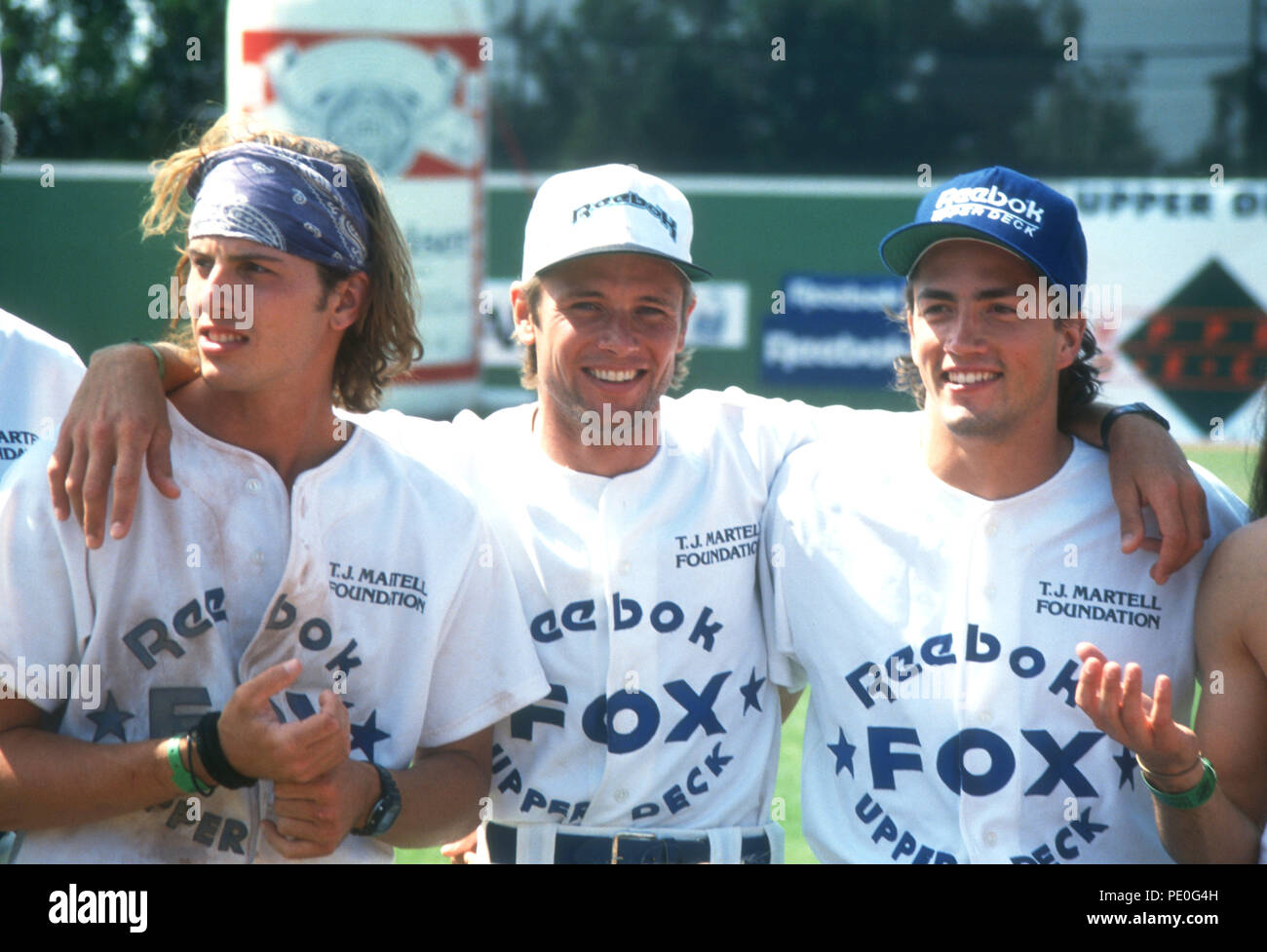 LOS ANGELES, CA - le 14 juin : (L-R) Acteurs Harold Pruett, Grant Show et l'acteur Andrew Shue assister à T.J. Martell bénéficier d'un match de baseball le 14 juin 1992 à Dedeaux Field à Los Angeles, Californie. Photo de Barry King/Alamy Stock Photo Banque D'Images