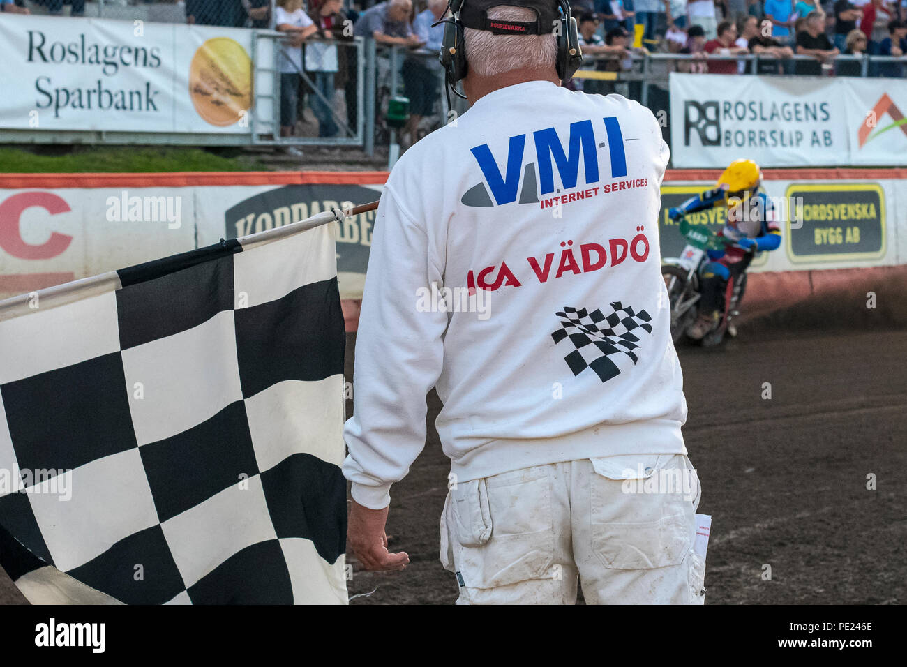HALLSTAVIK, SUÈDE, LE 7 AOÛT 2018 : course nationale de la Suède Elitserien leauge dans Rospiggarna Dackarna entre Speedway et à HZ Bygg Arena de Hallstavik. Banque D'Images