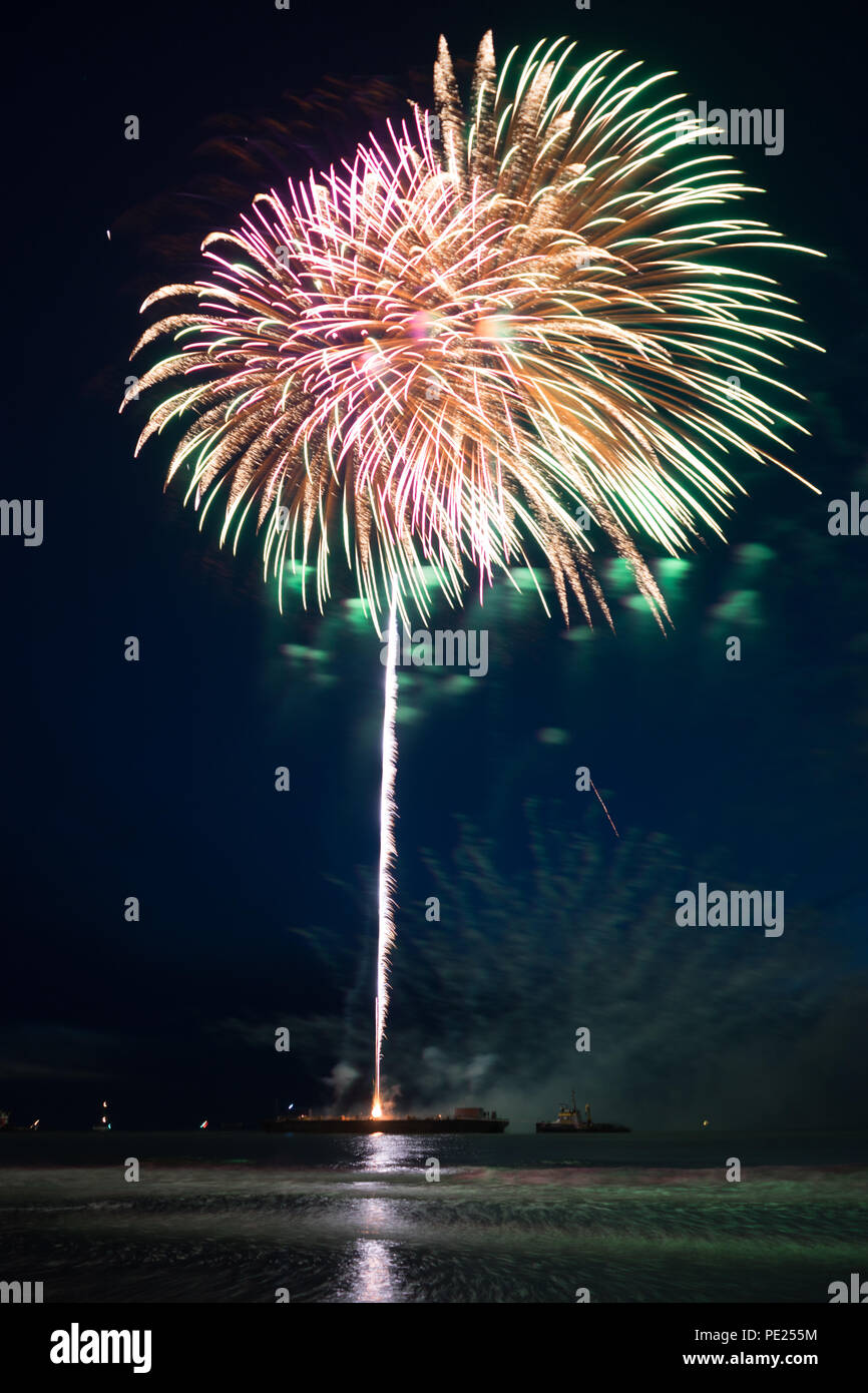 La Haye, Pays-Bas. 11 août 2018. L'été de l'événement annuel d'artifice à la plage de Scheveningen à Den Haag, La Haye, Pays-Bas, Crédit : SkandaRamana/Alamy Live News Banque D'Images