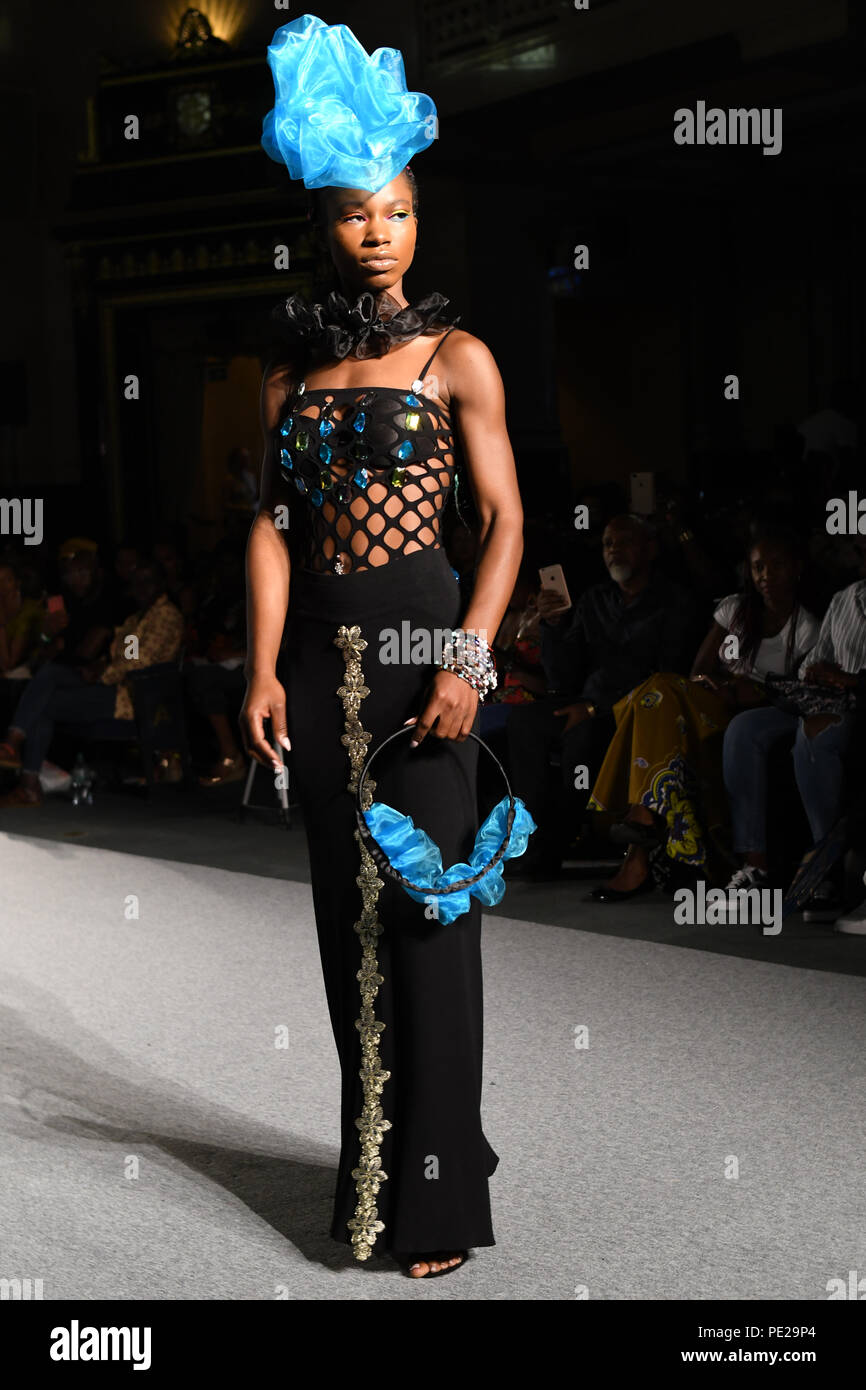 Londres, Royaume-Uni. 11 août 2018. Designer met en valeur son Kiannara dernière collection à la Fashion Week de Londres (Afrique) AFWL à Freemasons' Hall le 11 août 2018, Londres, Royaume-Uni. Credit Photo : Alamy/Capital Live News Banque D'Images