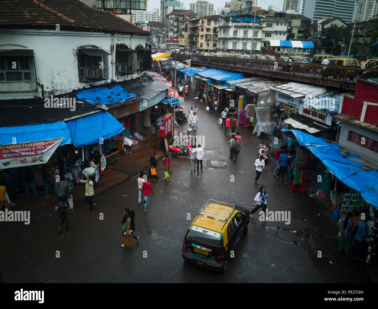 Grant road et frere du trafic et de la scène du marché, Mumbai, Inde Banque D'Images
