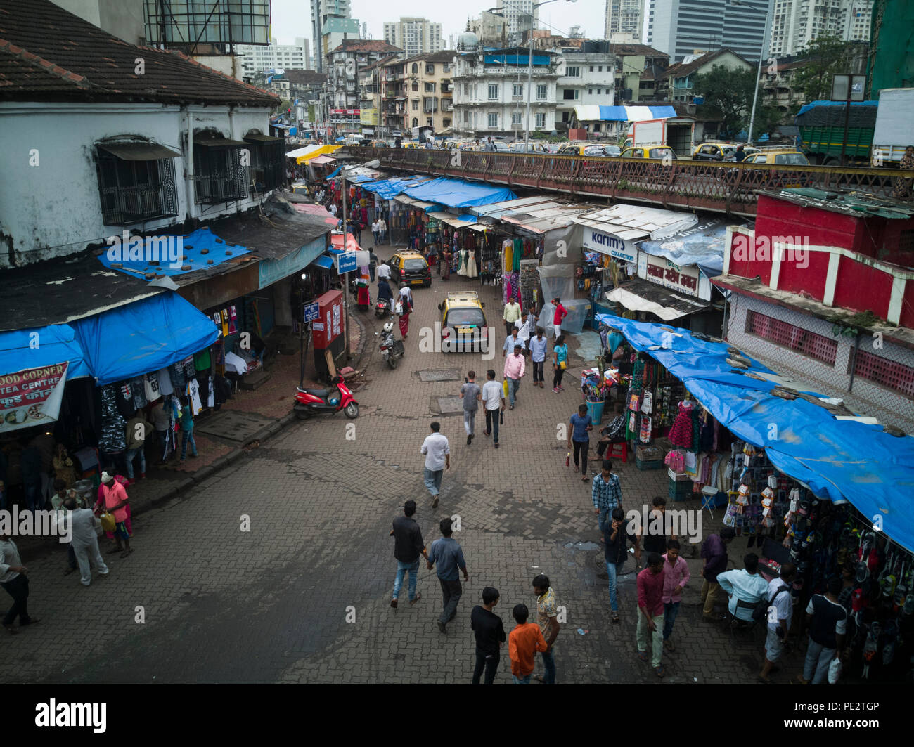 Grant road et frere du trafic et de la scène du marché, Mumbai, Inde Banque D'Images