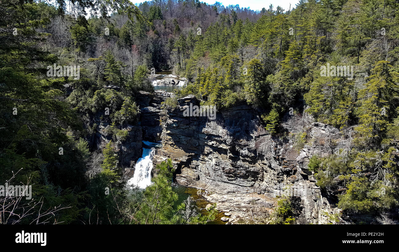 Linville Falls dans l'ouest de la Caroline du Nord, USA Banque D'Images