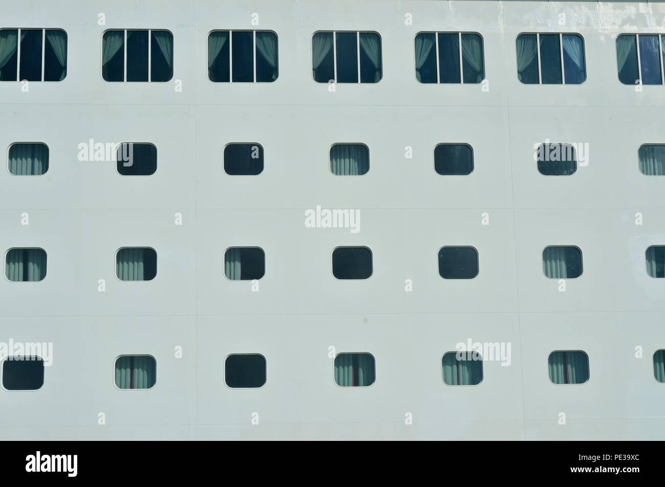 Gros plan d'un grand bateau de croisière Zenith Princess à Venise - terminal Venezia Passeggeri ou terminal de croisière de Venise, Venise, Italie, Europe Banque D'Images