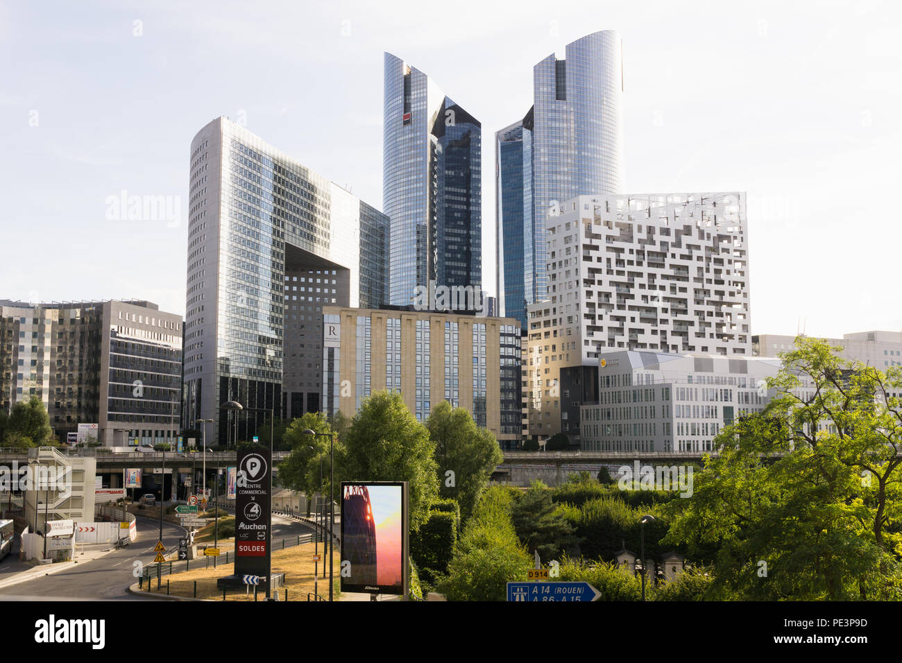 Paris La Défense - quartier commercial et financier de Paris, La Défense. La France, l'Europe. Banque D'Images