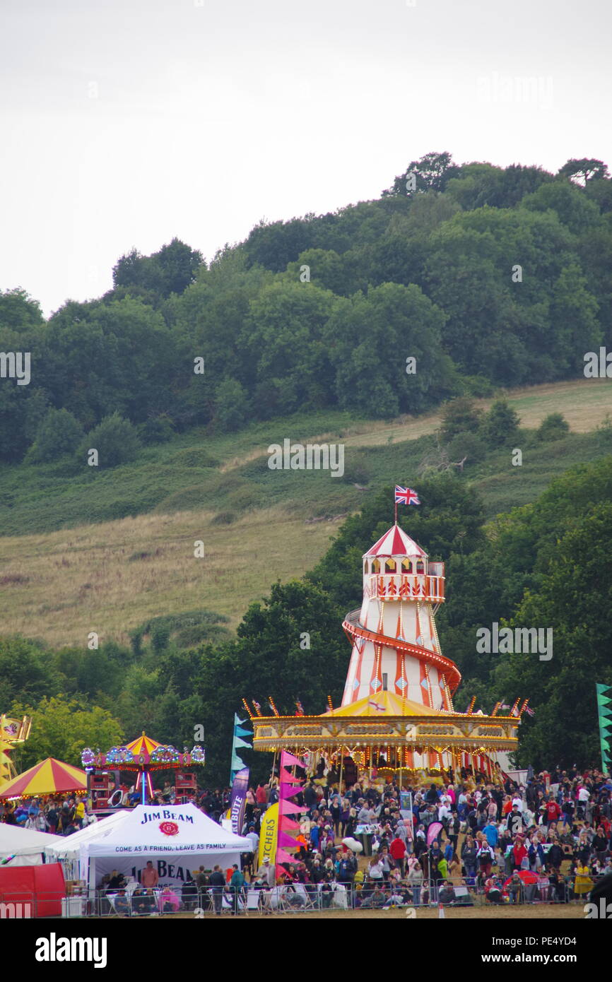 Helter Skelter, la diapositive à un tour de la foire d'été. Bristol Balloon Fiesta, 2018. Somerset, Royaume-Uni. Août,. Banque D'Images
