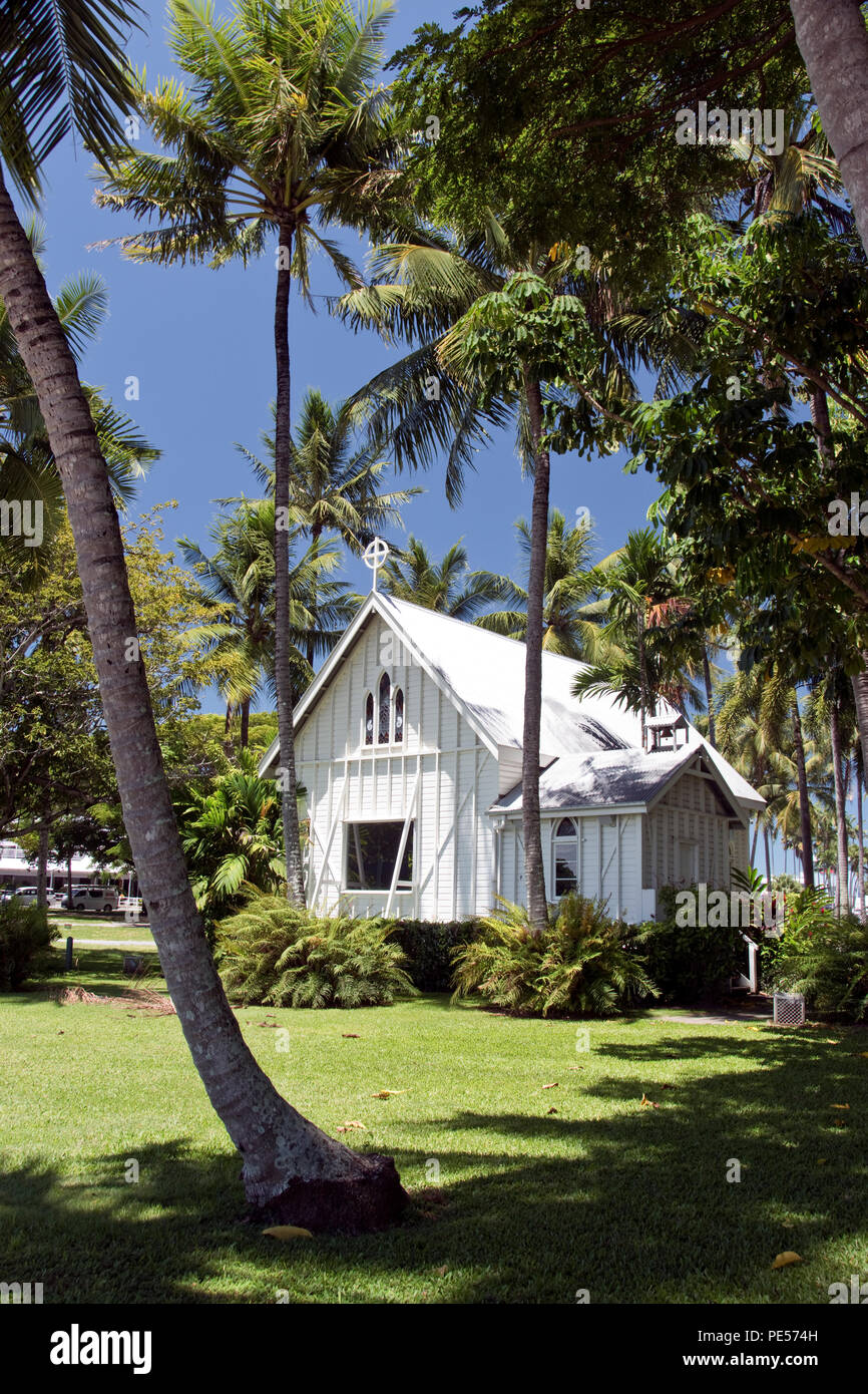 Saint Mary's by the Sea est un hôtel historique de style gothique, le bois d'église à Port Douglas, Queensland, Australie. Banque D'Images