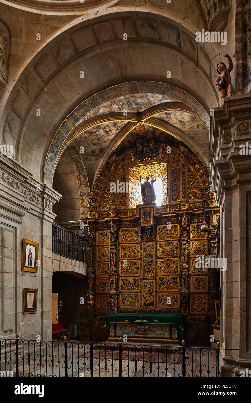 Chapelle de San Telmo ou les reliques dans la Cathédrale de Santa María de la Asunción de Tui, Pontevedra, Galice, Espagne Banque D'Images