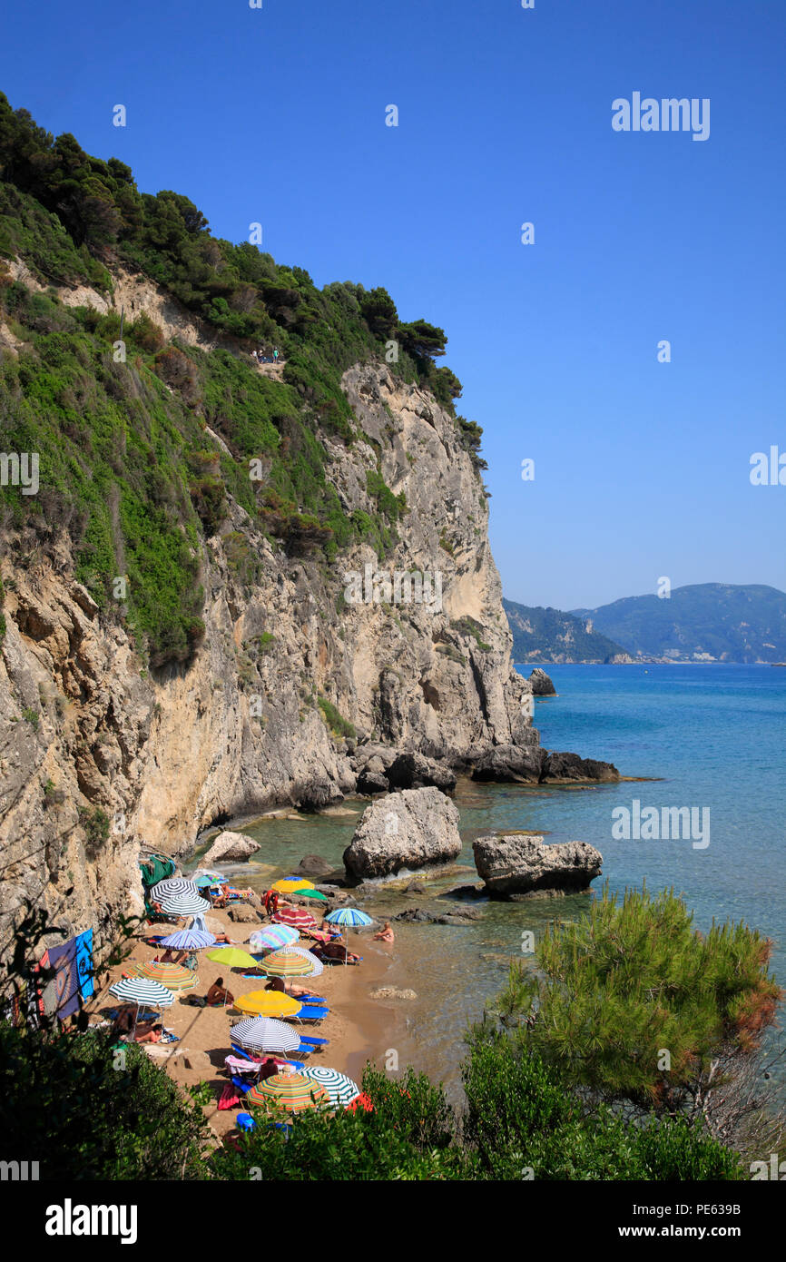 Plage de Mirtiotissa, près de Pelekas, Corfou, Grèce, Europe Banque D'Images