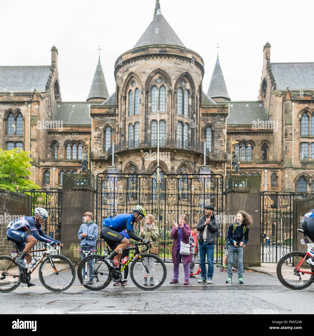 Glasgow, Écosse, Royaume-Uni - 12 août 2018 : European Championships 2018 - L'aide à l'or olympique Matteo Trentin comme il passe par l'Université de Glasgow dans les premières étapes de la course sur route hommes Crédit : Kay Roxby/Alamy Live News Banque D'Images